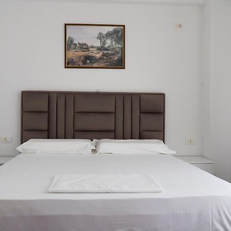 Apartmán Center Sea View Sarandë Exteriér fotografie
