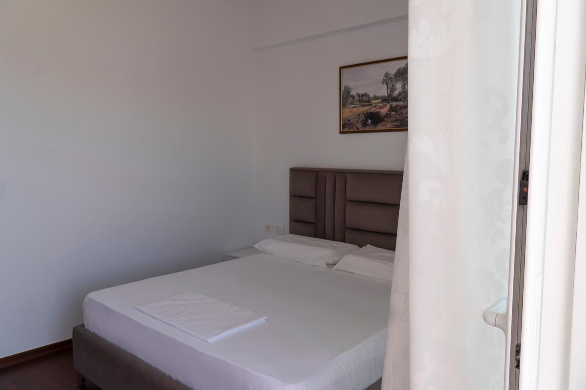 Apartmán Center Sea View Sarandë Exteriér fotografie