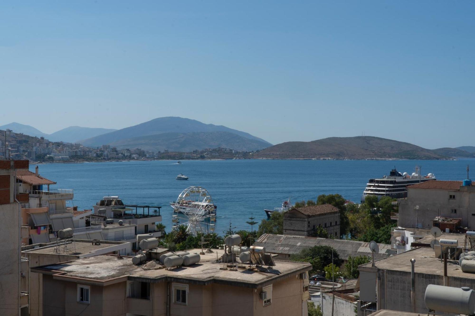 Apartmán Center Sea View Sarandë Exteriér fotografie